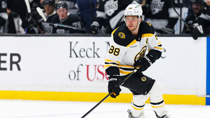 Boston Bruins v Los Angeles Kings
