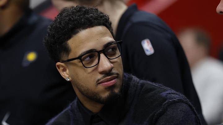 Jan 17, 2026; Detroit, Michigan, USA; Indiana Pacers guard Tyrese Haliburton (0) looks on in the second half against the Detroit Pistons at Little Caesars Arena. Mandatory Credit: Rick Osentoski-Imagn Images Jan 17, 2026; Detroit, Michigan, USA; Indiana Pacers guard Tyrese Haliburton (0) looks on in the second half against the Detroit Pistons at Little Caesars Arena. Mandatory Credit: Rick Osentoski-Imagn Images