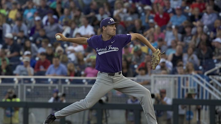 Jun 23, 2017; Omaha, NE, USA; TCU Horned Frogs pitcher Charles King (21) throws against the Florida
