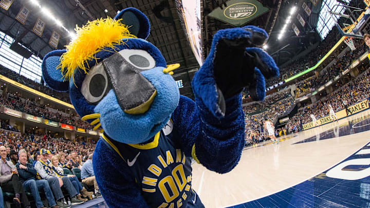 Mar 24, 2019; Indianapolis, IN, USA; The Indiana Pacers mascot Boomer (00) performs in the second half against the Denver Nuggets at Bankers Life Fieldhouse. Mandatory Credit: Trevor Ruszkowski-USA TODAY Sports