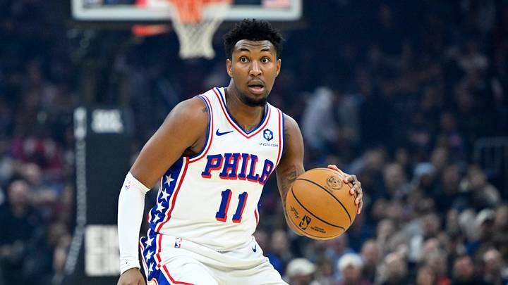 Philadelphia 76ers forward Justin Edwards (11) looks to pass in the first quarter against the Cleveland Cavaliers at Rocket Arena on Nov. 5, 2025. Philadelphia 76ers forward Justin Edwards (11) looks to pass in the first quarter against the Cleveland Cavaliers at Rocket Arena on Nov. 5, 2025.