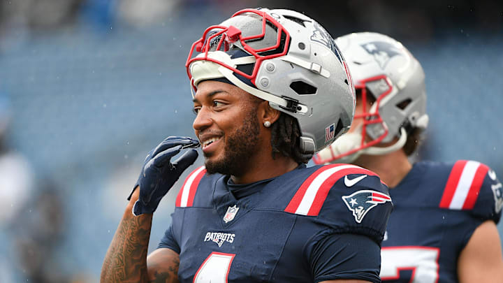 Sep 7, 2025; Foxborough, Massachusetts, USA; New England Patriots running back Antonio Gibson (4) practices before the game against the Las Vegas Raiders at Gillette Stadium. Mandatory Credit: Bob DeChiara-Imagn Images