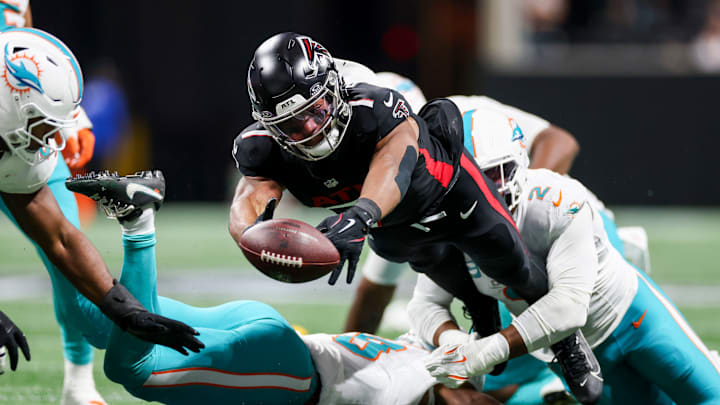 Miami Dolphins v Atlanta Falcons - NFL 2025 Miami Dolphins v Atlanta Falcons - NFL 2025