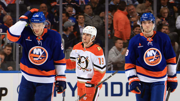Anaheim Ducks v New York Islanders