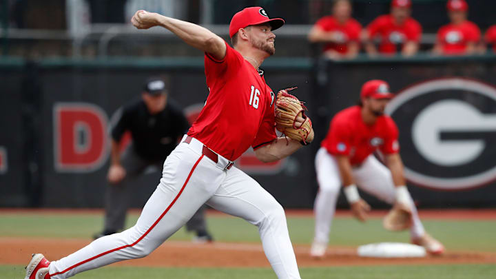 Georgia's Kolten Smith (16) throws a pitch during a NCAA Athens Regional baseball game against UNCW in Athens, Ga., on Saturday, June 1, 2024. Georgia won 11-2.