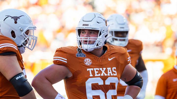 Dec 21, 2024; Austin, Texas, USA; Texas Longhorns offensive lineman Connor Robertson (62) against the Clemson Tigers during the CFP National playoff first round at Darrell K Royal-Texas Memorial Stadium. Mandatory Credit: Mark J. Rebilas-Imagn Images Dec 21, 2024; Austin, Texas, USA; Texas Longhorns offensive lineman Connor Robertson (62) against the Clemson Tigers during the CFP National playoff first round at Darrell K Royal-Texas Memorial Stadium. Mandatory Credit: Mark J. Rebilas-Imagn Images