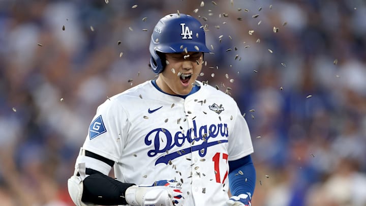 World Series - Toronto Blue Jays v Los Angeles Dodgers - Game Three World Series - Toronto Blue Jays v Los Angeles Dodgers - Game Three