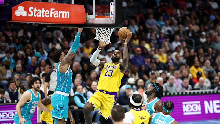Los Angeles Lakers v Charlotte Hornets