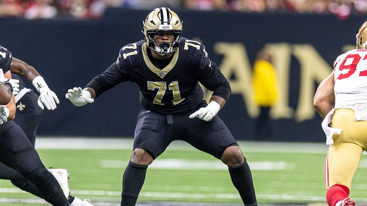 Sep 14, 2025; New Orleans, Louisiana, USA; New Orleans Saints offensive tackle Kelvin Banks Jr. (71) against the San Francisco 49ers during the first half at Caesars Superdome. Mandatory Credit: Stephen Lew-Imagn Images Sep 14, 2025; New Orleans, Louisiana, USA; New Orleans Saints offensive tackle Kelvin Banks Jr. (71) against the San Francisco 49ers during the first half at Caesars Superdome. Mandatory Credit: Stephen Lew-Imagn Images