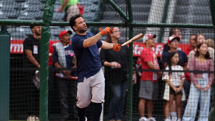 Houston Astros v Los Angeles Angels