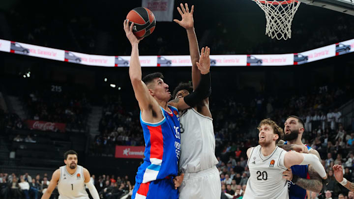 Anadolu Efes Istanbul v Paris Basketball - Turkish Airlines EuroLeague