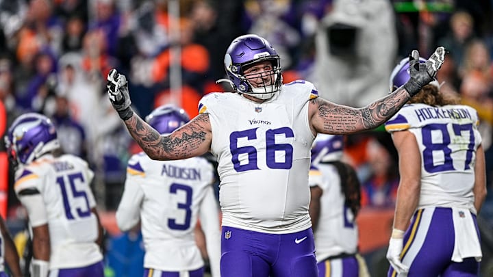 Minnesota Vikings v Denver Broncos Minnesota Vikings v Denver Broncos