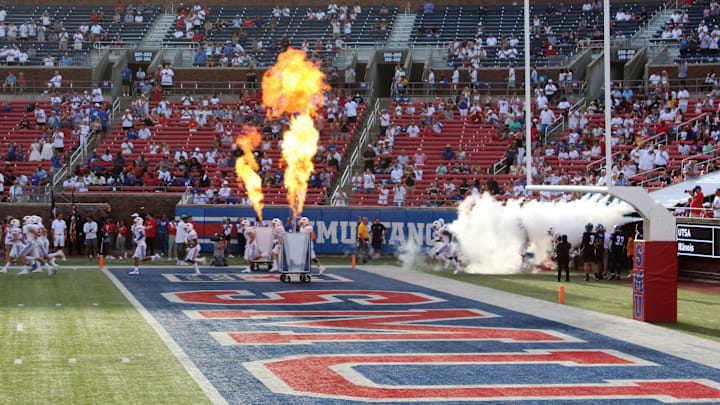 7-1 SMU heads to Memphis to take on the 4-4 tigers as 4.5 point road favorites in Week 10.