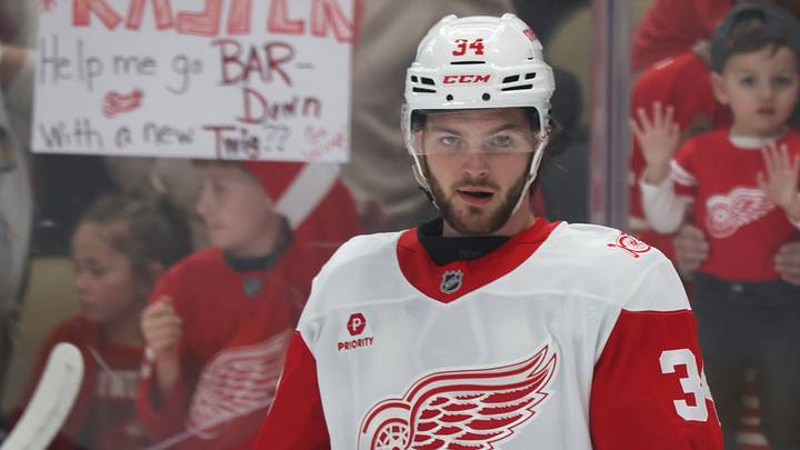 Mar 31, 2026; Pittsburgh, Pennsylvania, USA;  Detroit Red Wings left wing Carter Mazur (34) warms up before a game against the Pittsburgh Penguins at PPG Paints Arena. Mandatory Credit: Charles LeClaire-Imagn Images