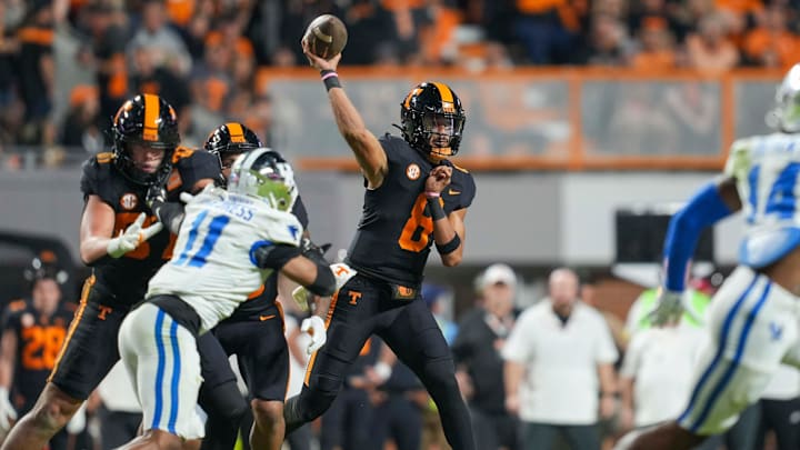 Tennessee quarterback Nico Iamaleava (8) throws the ball during a NCAA football game between Tennessee and Kentucky in Neyland Stadium on Saturday, Nov. 2, 2024.