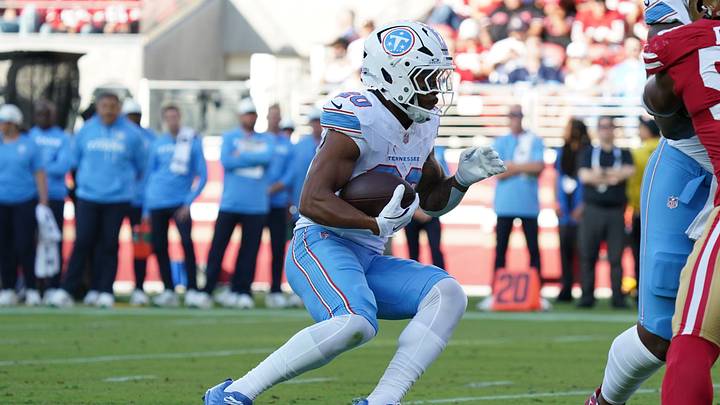Aug 13, 2026; Santa Clara, California, USA; Tennessee Titans running back Tony Pollard (20) rushes the ball during a game against the San Francisco 49ers in the first quarter at Levi's Stadium. Mandatory Credit: David Gonzales-Imagn Images Aug 13, 2026; Santa Clara, California, USA; Tennessee Titans running back Tony Pollard (20) rushes the ball during a game against the San Francisco 49ers in the first quarter at Levi's Stadium. Mandatory Credit: David Gonzales-Imagn Images