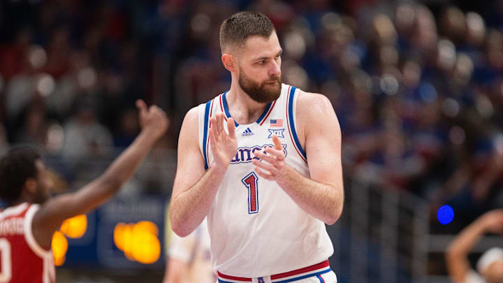 Kansas senior center Hunter Dickinson (1) reacts after a call against Oklahoma in the second half 