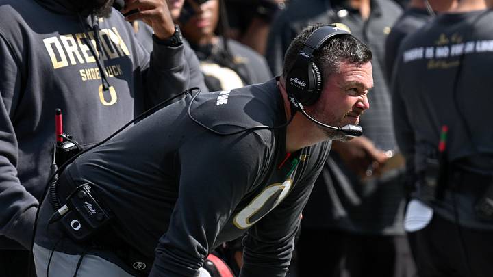 Sep 20, 2025; Eugene, Oregon, USA; Oregon Ducks head coach Dan Lanning looks on during the second quarter of the game against the Oregon State Beavers at Autzen Stadium. Mandatory Credit: Troy Wayrynen-Imagn Images Sep 20, 2025; Eugene, Oregon, USA; Oregon Ducks head coach Dan Lanning looks on during the second quarter of the game against the Oregon State Beavers at Autzen Stadium. Mandatory Credit: Troy Wayrynen-Imagn Images