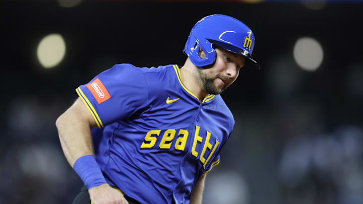 Cal Raleigh has been one of the game's best power hitters in 2025 and he offers tremendous value with his bases prop against a rookie pitcher on May 16.