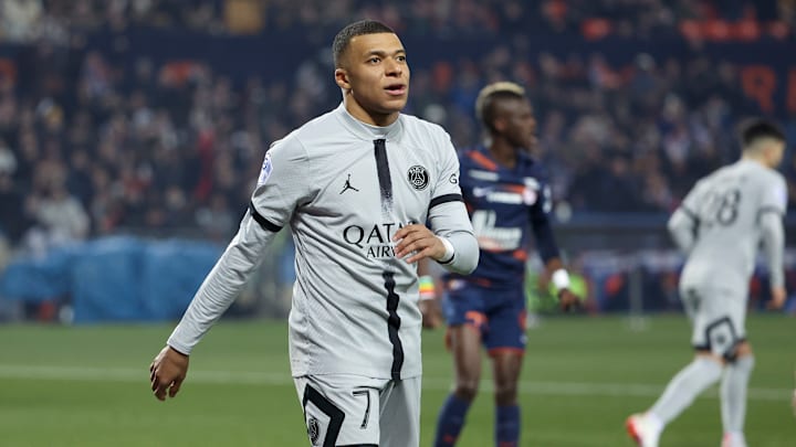 Kann Kylian Mbappé gegen die Bayern sogar von Beginn an spielen?