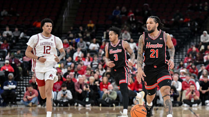 Houston Cougars guard Emanuel Sharp (21) Houston Cougars guard Emanuel Sharp (21)