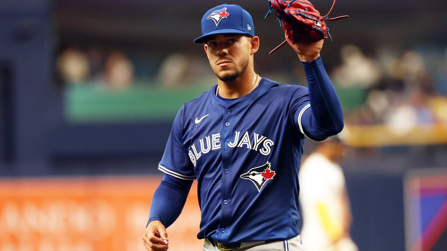 Dynamic Blue Jays' Jose Berrios Has Full Tommy John Surgery Abstract for Mobile Dynamic Blue Jays' Jose Berrios Has Full Tommy John Surgery Abstract for Mobile