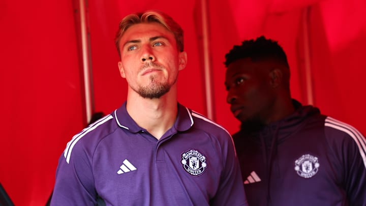 Manchester United v Arsenal - Premier League