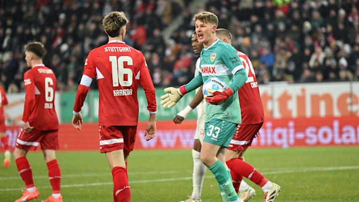 Alexander Nübel (m.) Alexander Nübel (m.)