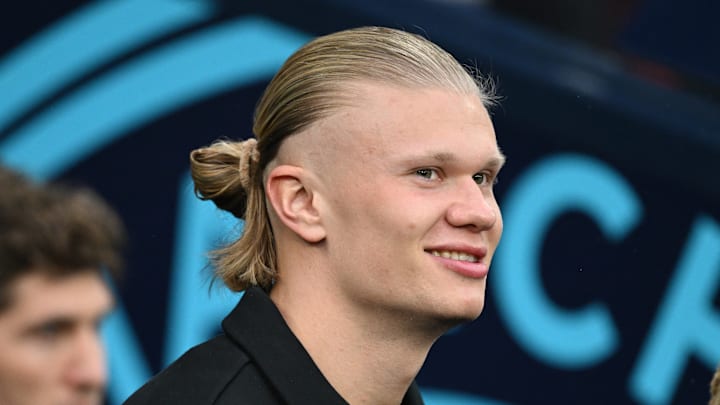 TOPSHOT-FBL-ENG-PR-MAN CITY-SHEFFIELD UTD