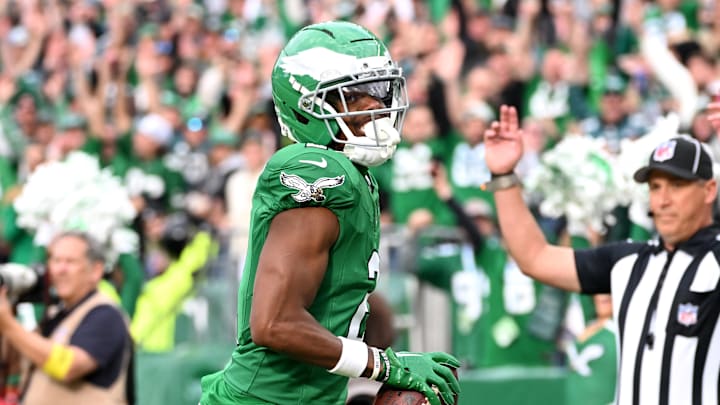 Oct 26, 2025; Philadelphia, Pennsylvania, USA; Philadelphia Eagles wide receiver Jahan Dotson (2) scores a touchdown against the New York Giants in the fourth quarter at Lincoln Financial Field. Mandatory Credit: Eric Hartline-Imagn Images