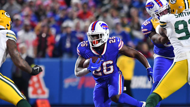 Oct 30, 2022; Orchard Park, New York, USA; Buffalo Bills running back Devin Singletary (26) turns up