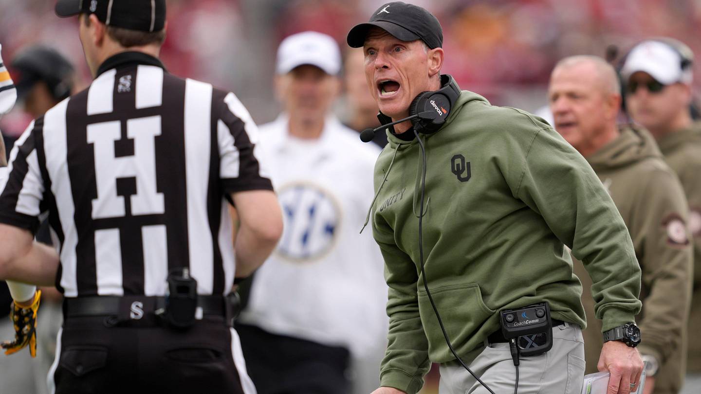 Demare Dezeurn's flip highlights Sooners' glaring disadvantage to recruiting California