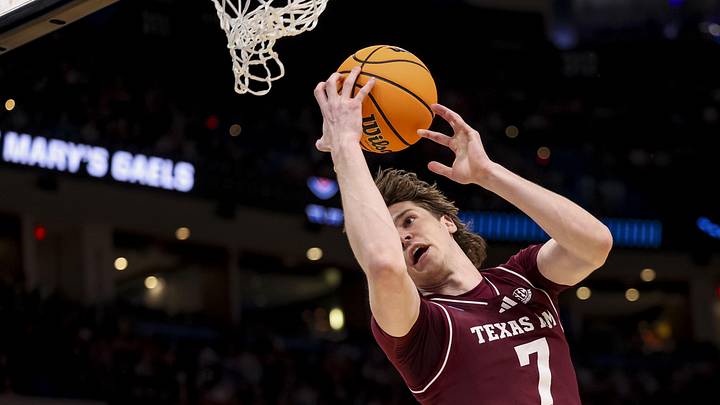 Mar 19, 2026; Oklahoma City, OK, USA; Texas A&M Aggies forward Zach Clemence (7) takes a shot during a first round game of the men's 2026 NCAA Tournament at Paycom Center. Mandatory Credit: William Purnell-Imagn Images