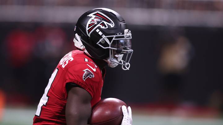 Sep 20, 2026; Atlanta, Georgia, USA;  Atlanta Falcons wide receiver Olamide Zaccheaus (14) returns a kickoff during the second quarter against the Carolina Panthers at Mercedes-Benz Stadium.  Mandatory Credit: Brett Davis-Imagn Images