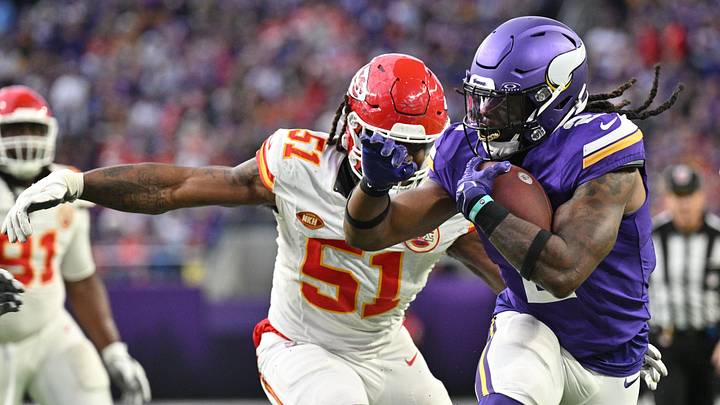 Oct 8, 2023; Minneapolis, Minnesota, USA; Minnesota Vikings running back Alexander Mattison (2) runs Oct 8, 2023; Minneapolis, Minnesota, USA; Minnesota Vikings running back Alexander Mattison (2) runs