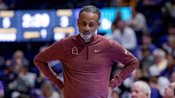 Nov 30, 2023; Baton Rouge, Louisiana, USA;  Virginia Tech Hokies head coach Kenny Brooks reacts