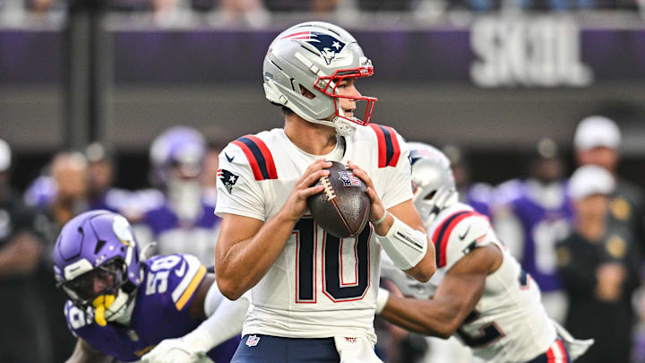 Aug 16, 2025; Minneapolis, Minnesota, USA; New England Patriots quarterback Drake Maye (10) throws a pass against the Minnesota Vikings during the first quarter at U.S. Bank Stadium. Mandatory Credit: Jeffrey Becker-Imagn Images Aug 16, 2025; Minneapolis, Minnesota, USA; New England Patriots quarterback Drake Maye (10) throws a pass against the Minnesota Vikings during the first quarter at U.S. Bank Stadium. Mandatory Credit: Jeffrey Becker-Imagn Images