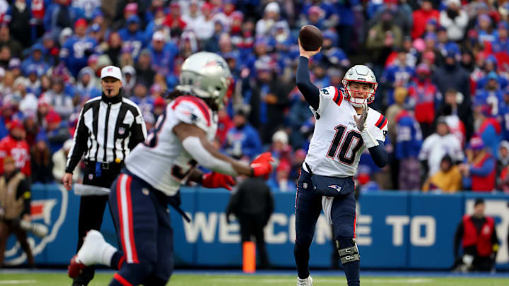 New England Patriots v Buffalo Bills