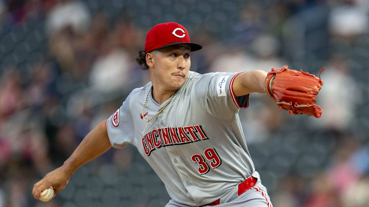Sep 13, 2024; Minneapolis, Minnesota, USA; Cincinnati Reds starting pitcher Julian Aguiar (39) delivers a pitch against the Minnesota Twins in the first inning at Target Field. Mandatory Credit: Jesse Johnson-Imagn Images Sep 13, 2024; Minneapolis, Minnesota, USA; Cincinnati Reds starting pitcher Julian Aguiar (39) delivers a pitch against the Minnesota Twins in the first inning at Target Field. Mandatory Credit: Jesse Johnson-Imagn Images