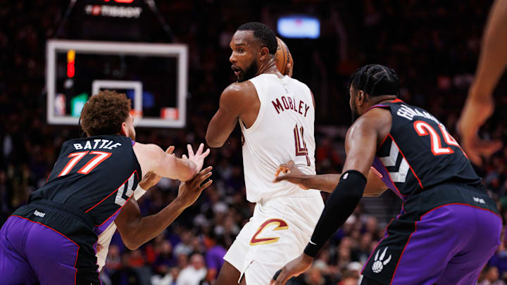 Cleveland Cavaliers v Toronto Raptors