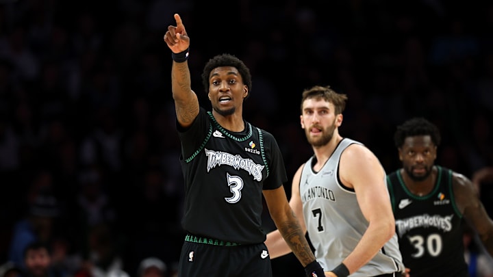 San Antonio Spurs v Minnesota Timberwolves