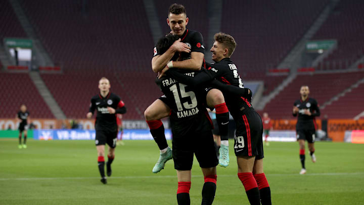 Fraglich, ob Kamada, Lindström und Borré auch kommende Saison gemeinsam jubeln Fraglich, ob Kamada, Lindström und Borré auch kommende Saison gemeinsam jubeln