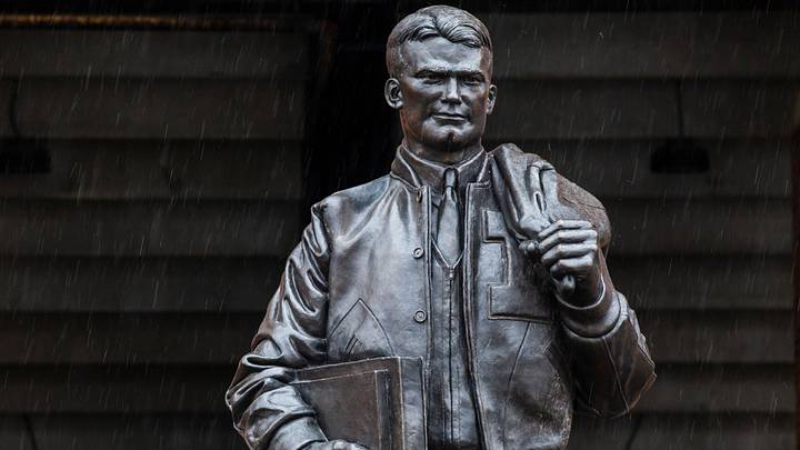 Freezing rain falls on a statue of Nile Kinnick, Tuesday, Feb. 5, 2019, in Iowa City, Iowa.
190205 F Rain 005 Jpg Freezing rain falls on a statue of Nile Kinnick, Tuesday, Feb. 5, 2019, in Iowa City, Iowa.
190205 F Rain 005 Jpg