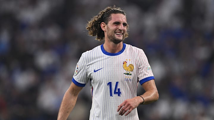 Adrien Rabiot va sans doute faire ses grands débuts avec l'OM Adrien Rabiot va sans doute faire ses grands débuts avec l'OM