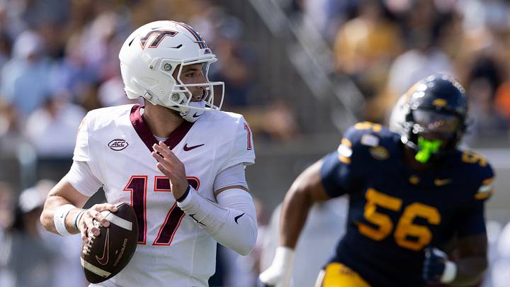 Oct 10, 2026; Berkeley, Calif.; Virginia Tech quarterback Ethan Grunkemeyer (17) scrambles away from pursuit by California defensive lineman Legend Journey (56). Oct 10, 2026; Berkeley, Calif.; Virginia Tech quarterback Ethan Grunkemeyer (17) scrambles away from pursuit by California defensive lineman Legend Journey (56).