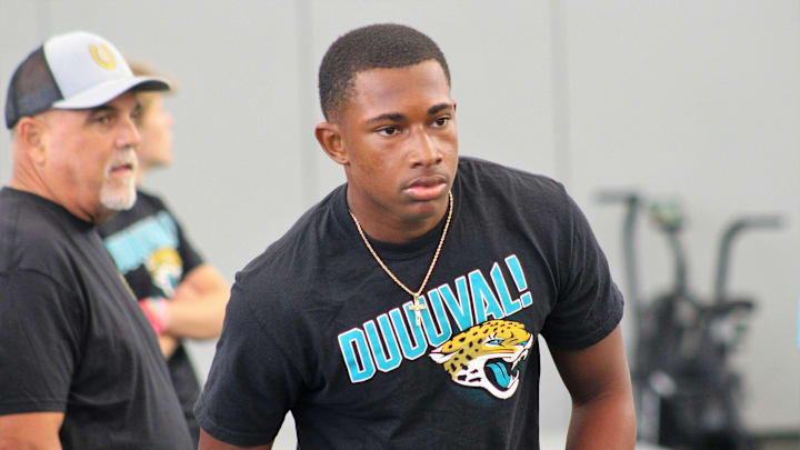 Mandarin quarterback Tramell Jones prepares to toss a football during the 2023 Jaguars' QB Skills Challenge at TIAA Bank.

Img 9124 2