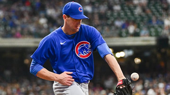 Sep 29, 2023; Milwaukee, Wisconsin, USA;  Chicago Cubs pitcher Kyle Hendricks (28) drops the ball