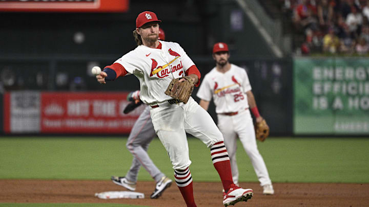 Sep 16, 2025; St. Louis, Missouri, USA; St. Louis Cardinals second baseman Brendan Donovan (33) throws out Cincinnati Reds third baseman Ke'Bryan Hayes (3) (not pictured) at first base in the second inning at Busch Stadium. Mandatory Credit: Joe Puetz-Imagn Images