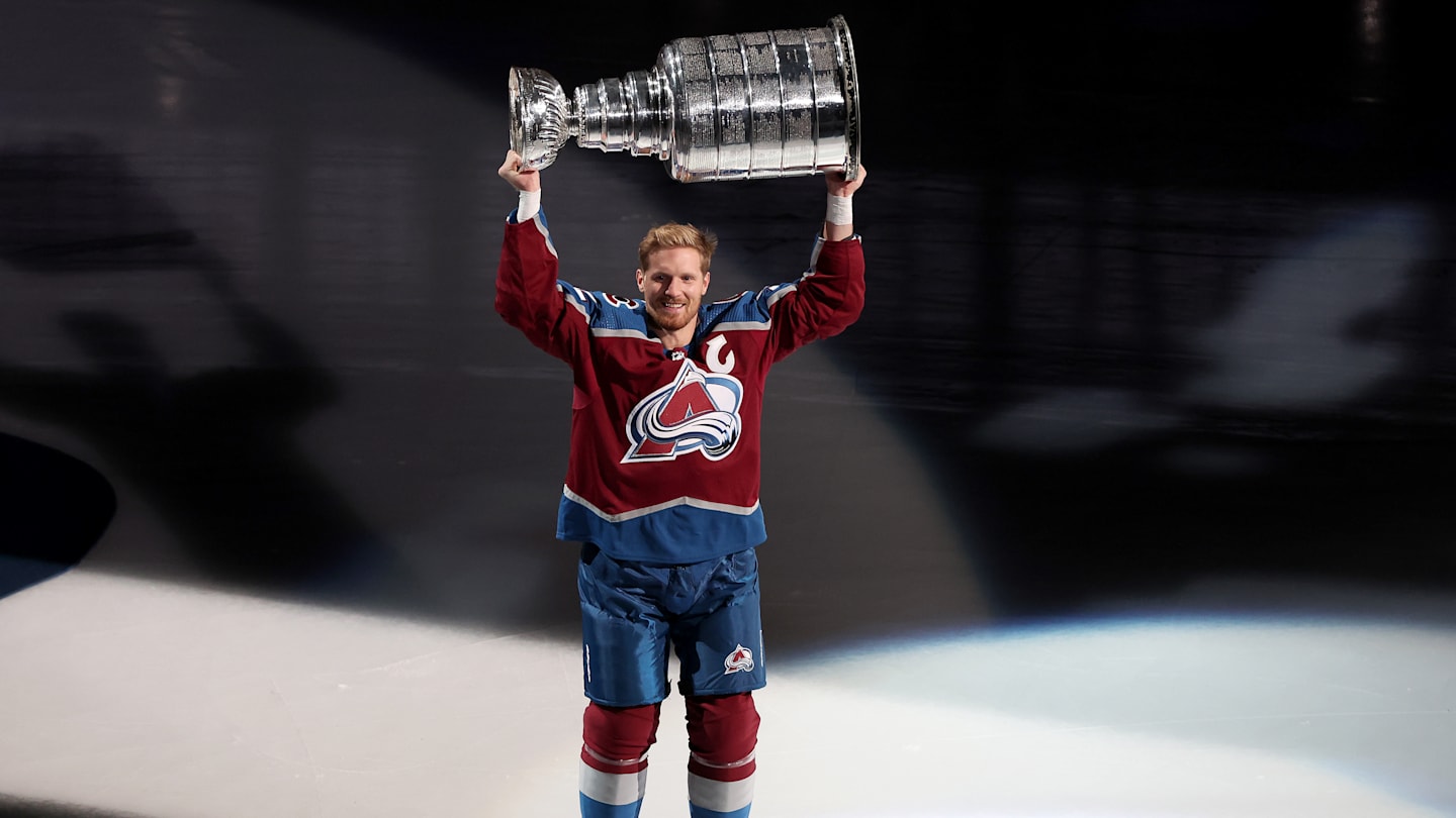When can Gabriel Landeskog return to the Colorado Avalanche lineup?