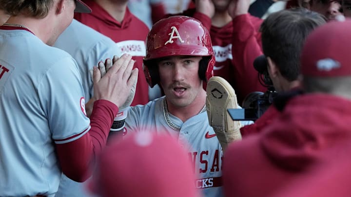 Logan Maxwell has been important contributor for the Arkansas Razorbacks in 2025. 